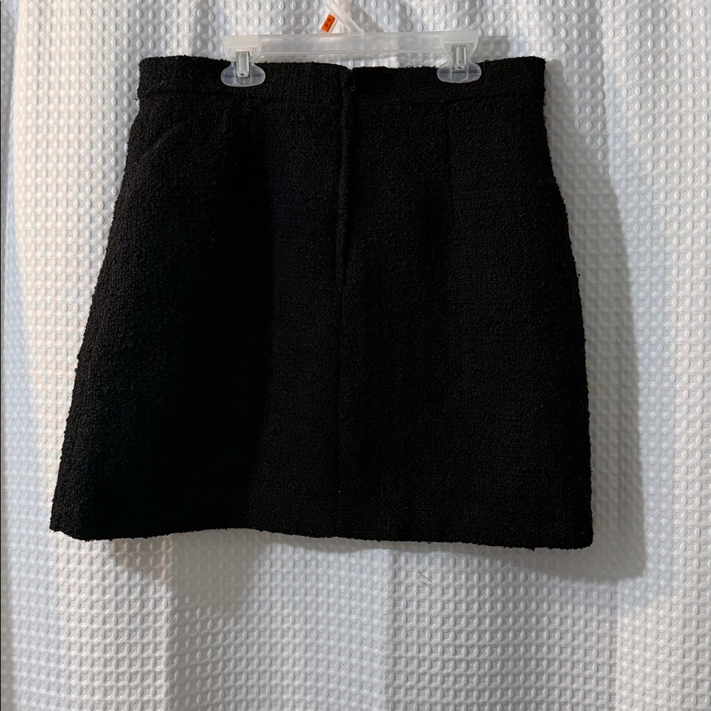 H&M Women’s Black Tweed-Style Mini Skirt With Diamond Buttons Size 8 - Picture 5 of 9
